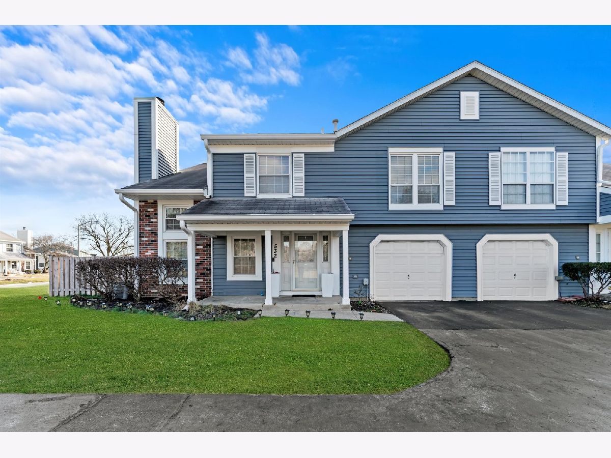 Townhomes Sold Victoria Place Bolingbrook Illinois, 532 Pontiac