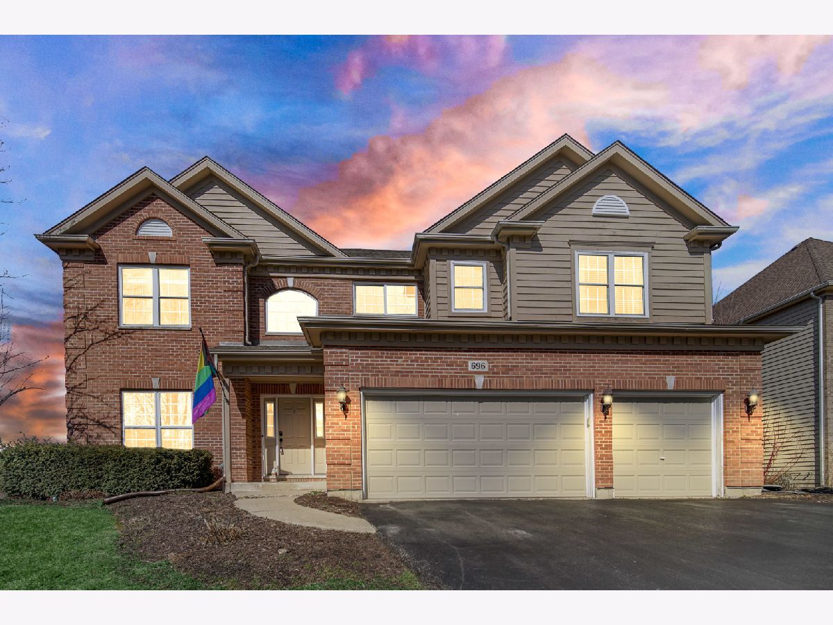 Homes Sold Native Run Crystal Lake Illinois, 696 Blackthorn