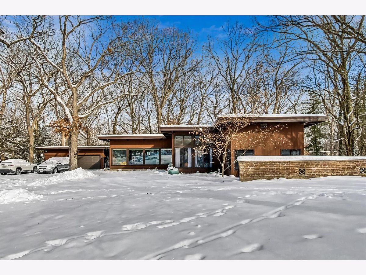 Homes Rented Gromer Woods Elgin Illinois, 99 Gromer