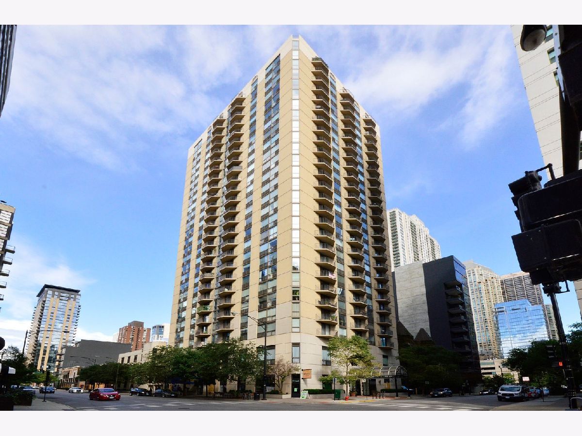 Condominiums Sold Hermitage Chicago Illinois, 70 Huron