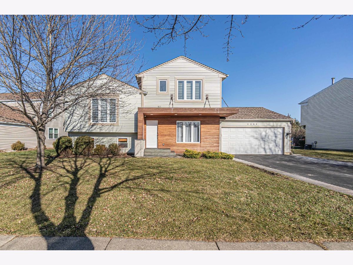 Townhomes & Homes Sold Spinnaker Cove Carol Stream Illinois, 1151 Woodlake