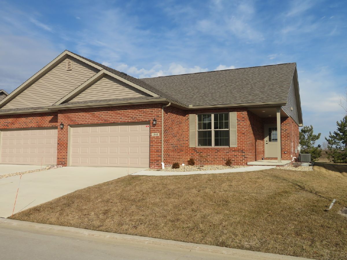 Condos & Townhomes Sold Evergreen Village Normal Illinois, 1340 Monterey Pine