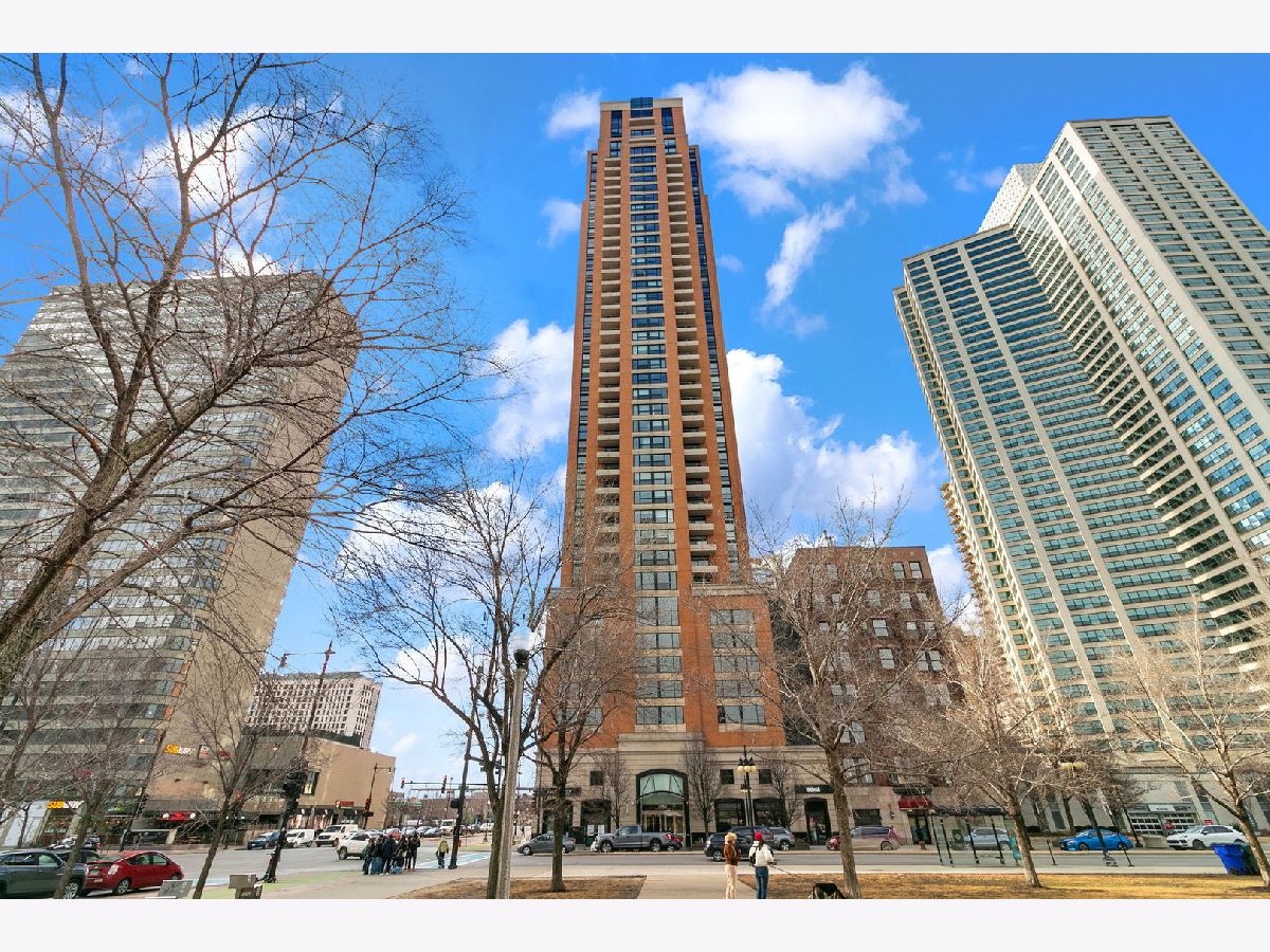 Condominiums Sold The Columbian Chicago Illinois, 1160 Michigan