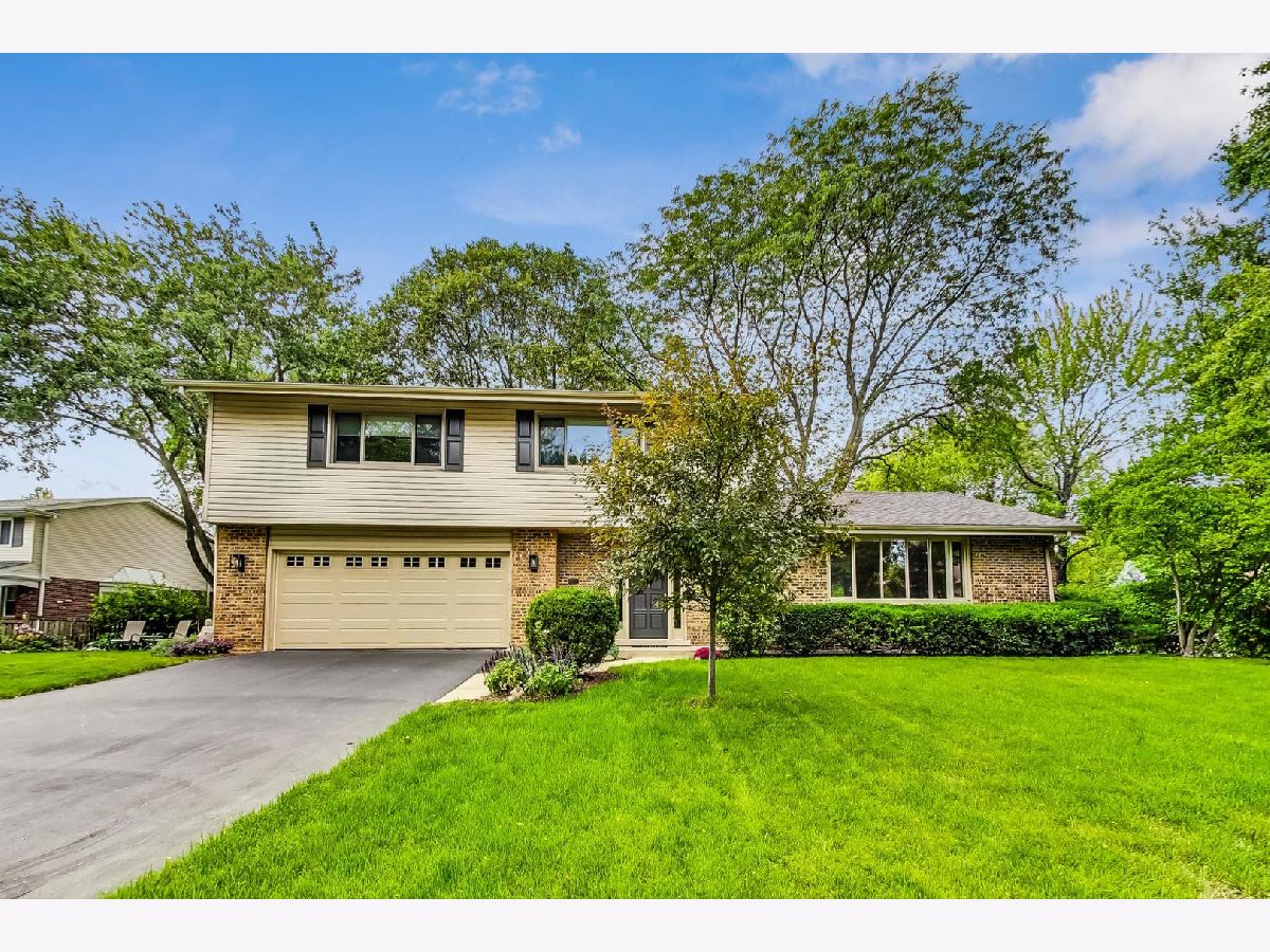 Homes Sold Sunset Fields Northbrook Illinois, 1724 Larkdale