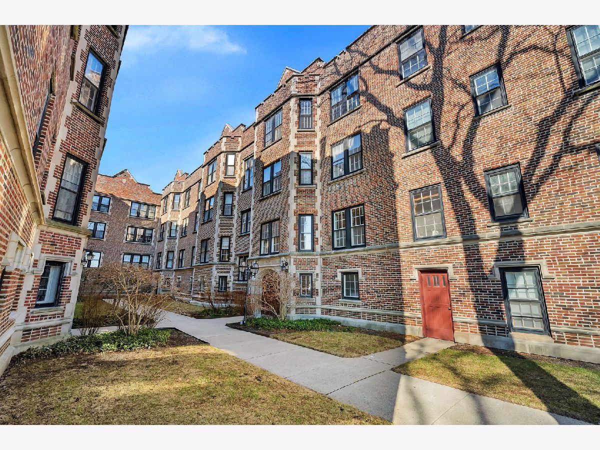 Condominiums Sold Tower Court Evanston Illinois, 600 Sheridan