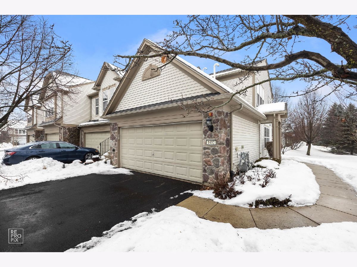 Homes & Townhomes & Condos Rented Autumn Creek Yorkville Illinois, 1410 Orchid