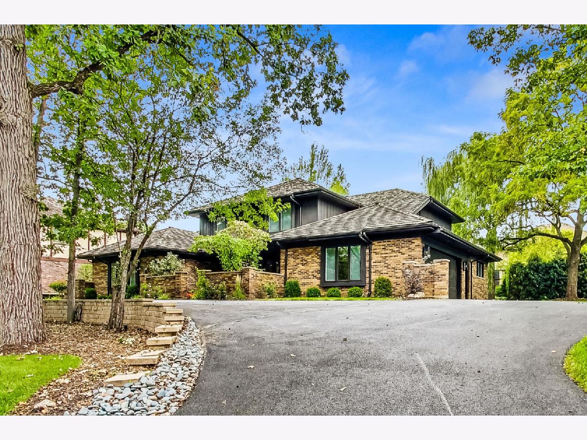 Homes Sold Burr Oaks Glen North Burr Ridge Illinois, 11420 Burr Oak