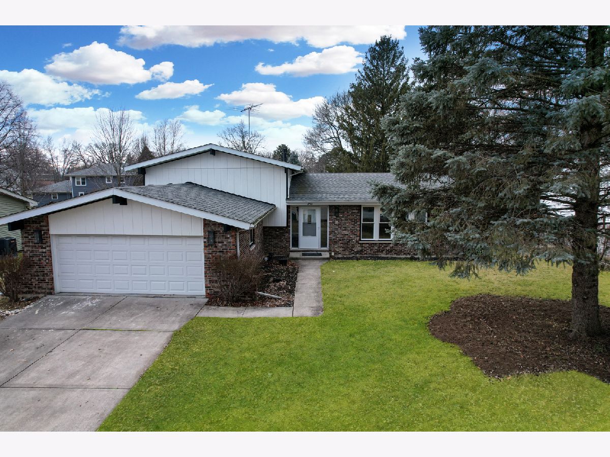 Homes & Condos & Townhomes Sold Timberview Joliet Illinois, 741 Westport