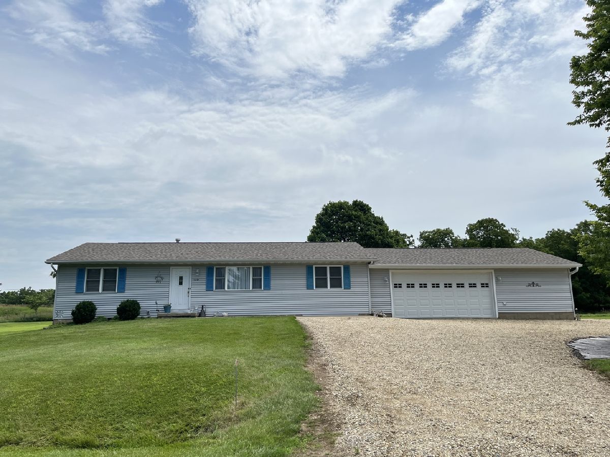Homes Sold Lake Wildwood Varna Illinois, 1201 Hidden Valley
