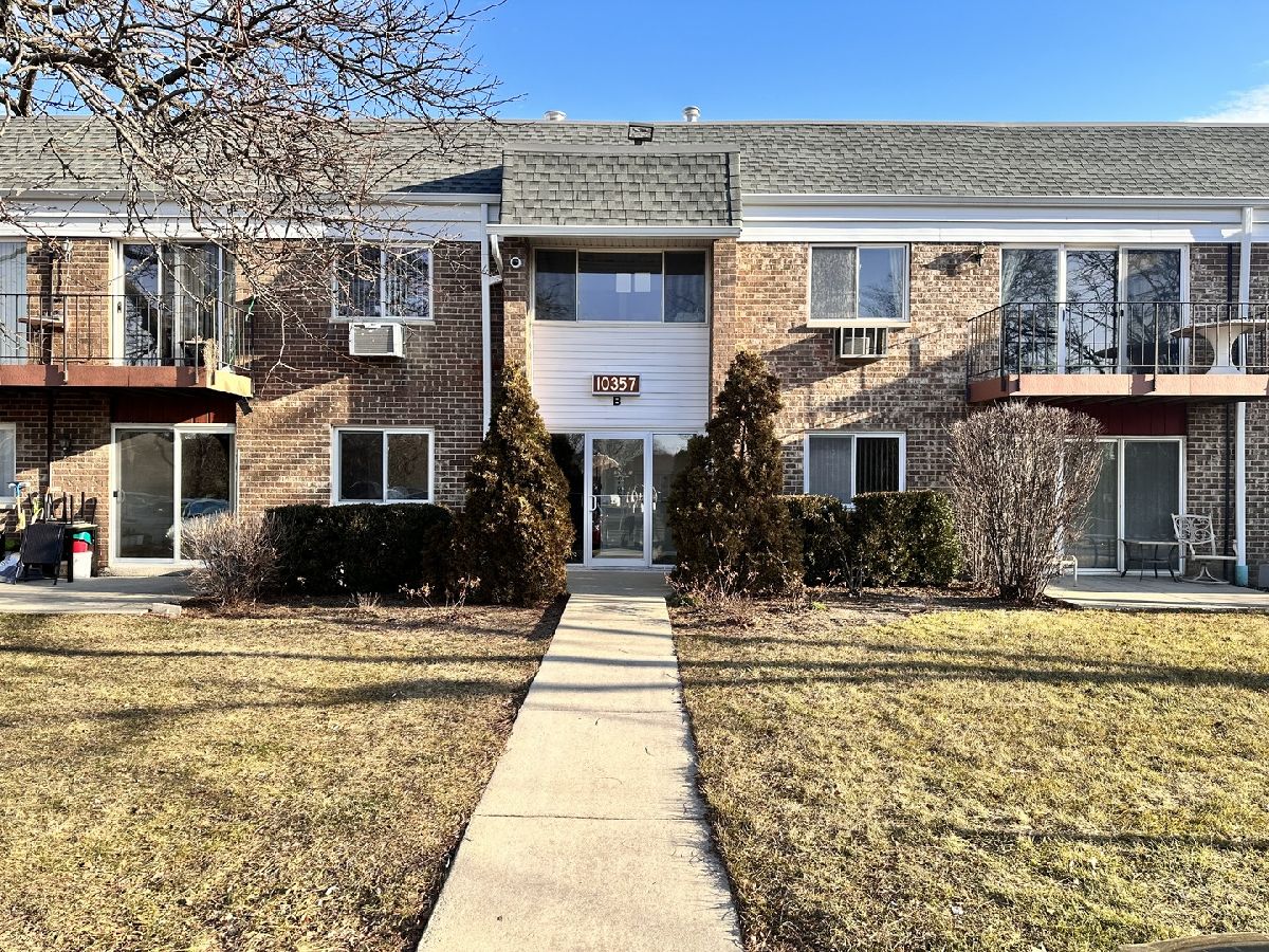 Condominiums Sold Regency Condominiums Glenview Illinois, 10357 Dearlove