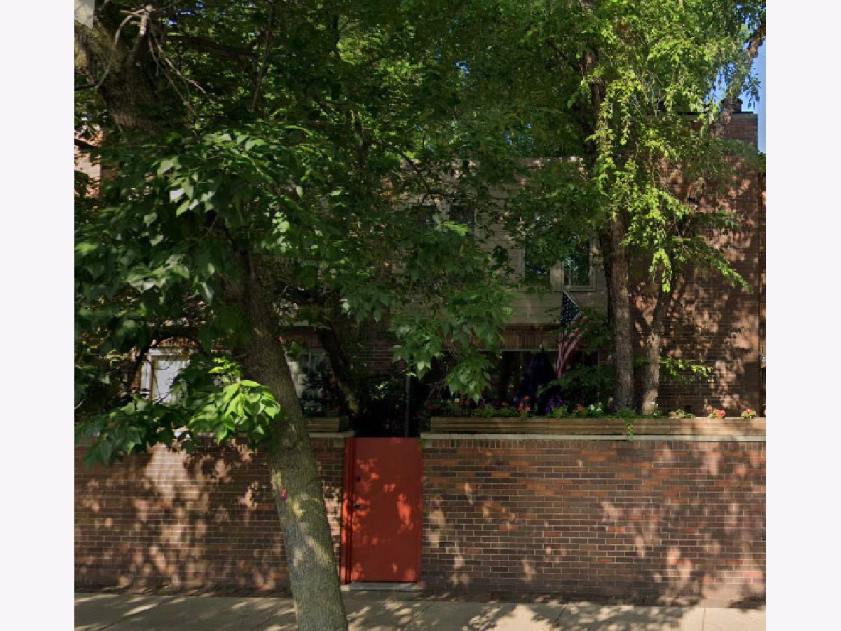 Townhomes Sold Larrabee Commons Chicago Illinois, 1932 Larrabee
