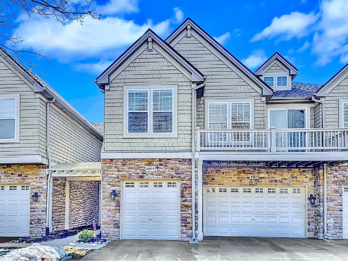 Townhomes & Condos Sold Sunset Ridge Wauconda Illinois, 365 Lake