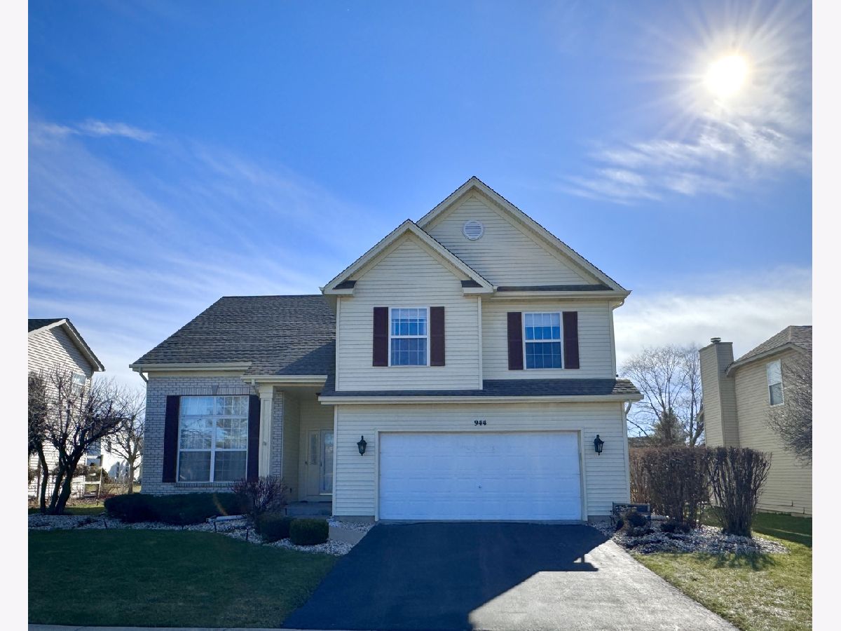 Homes Sold Oakhurst North Aurora Illinois, 944 Asbury