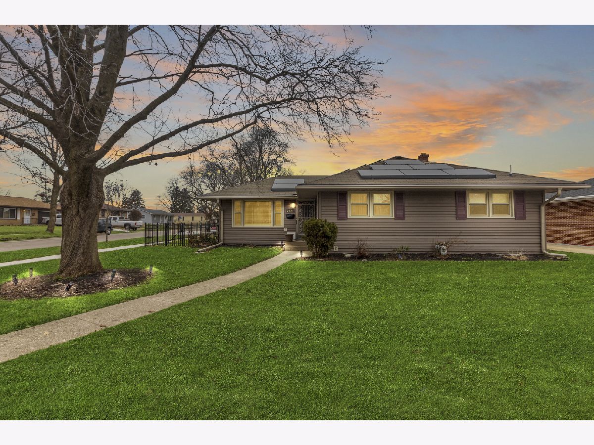 Homes & Condominiums Sold Rolling Green Rockford Illinois, 2521 Wisconsin