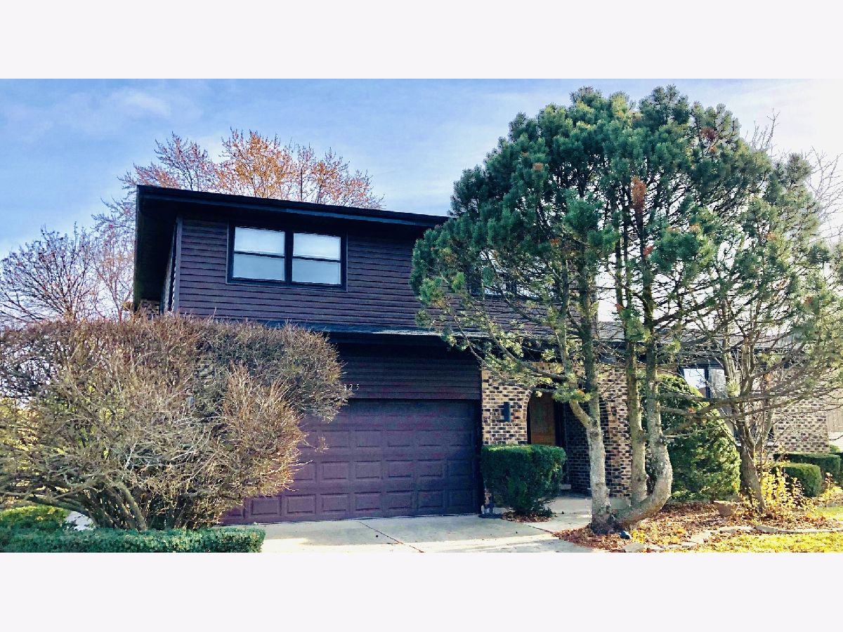Homes Sold Ivy Hill East Arlington Heights Illinois, 1825 Crabtree