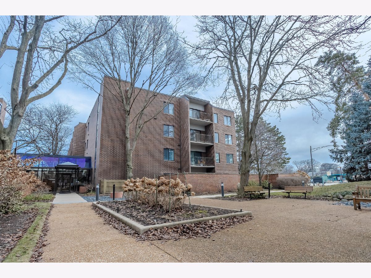 Condominiums Sold The Gallery Park Ridge Illinois, 2200 Bouterse