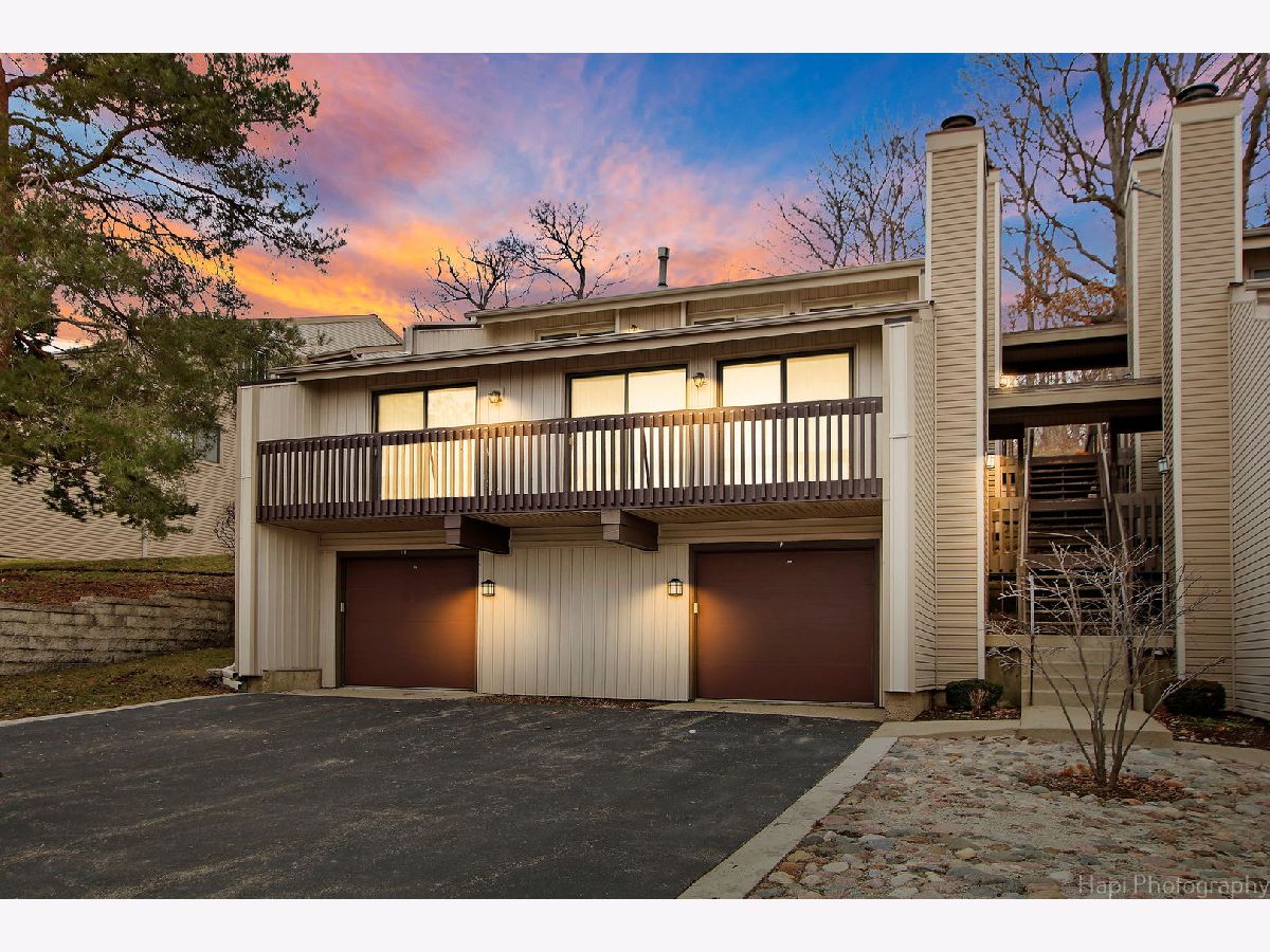 Townhomes & Condos Sold Woodhills Bay Colony Fox Lake Illinois, 11 Mineola