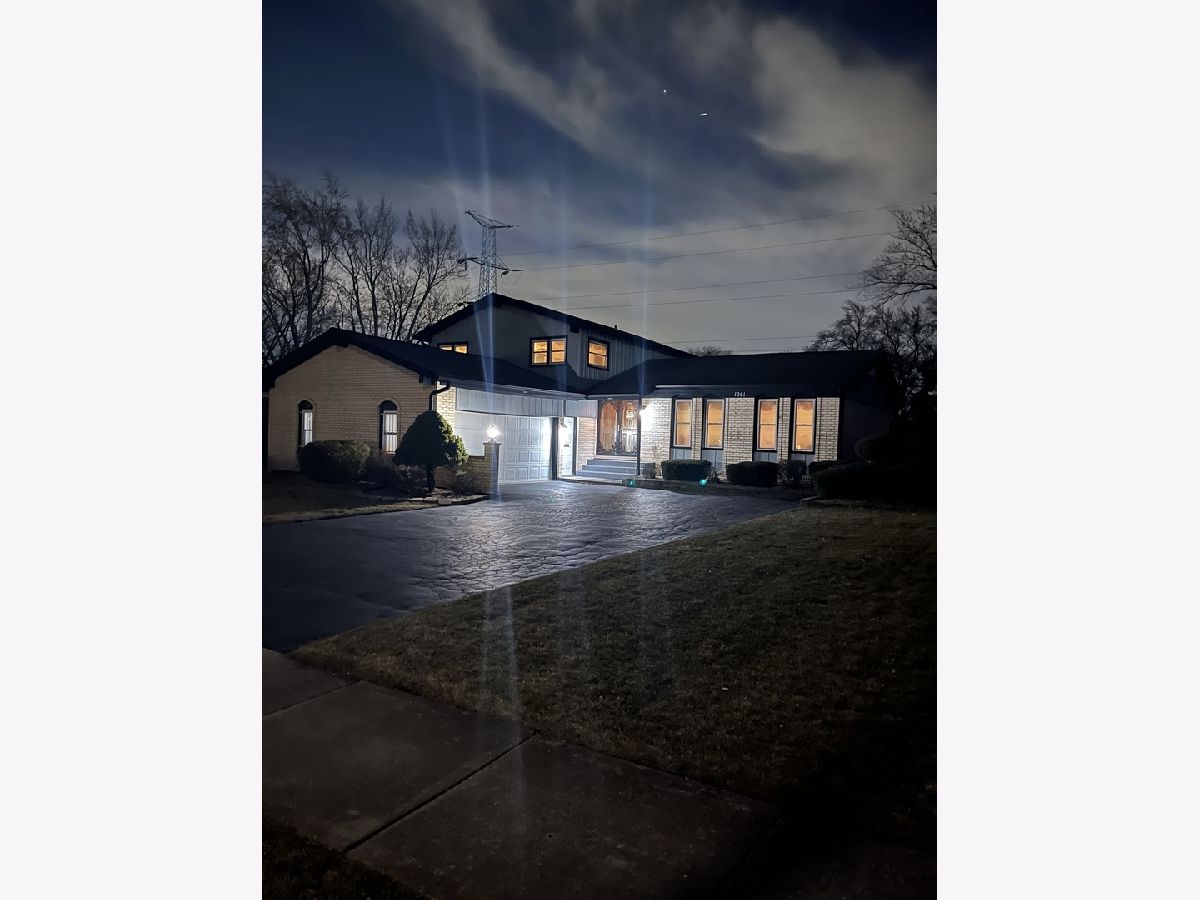 Homes Sold Spinnaker Cove Palatine Illinois, 1261 Carpenter
