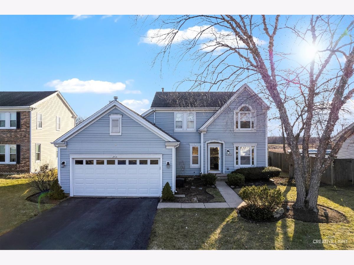 Homes & Townhomes Sold Woodbridge North Elgin Illinois, 2451 College Green