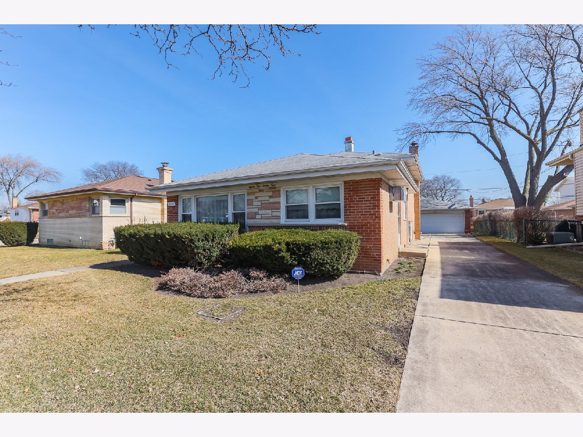 Homes Sold Woodland Estates Morton Grove Illinois, 8929 Ottawa