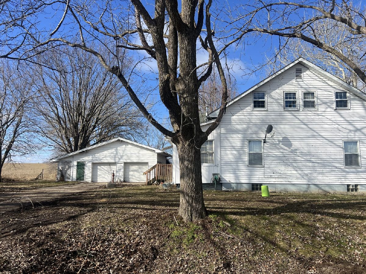  Sold Dakota Illinois, 8282 Afolkey