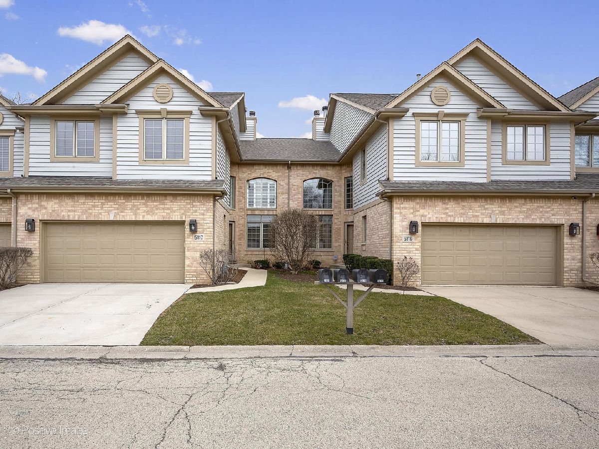 Townhomes & Homes Sold Commonwealth Western Springs Illinois, 5117 Creek