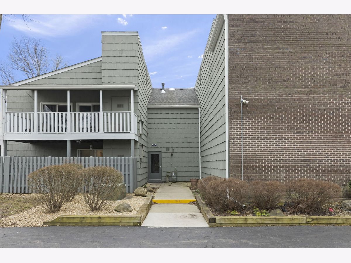 Townhomes & Condos & Homes Sold Streams Villa Wheaton Illinois, 1520 Stonebridge