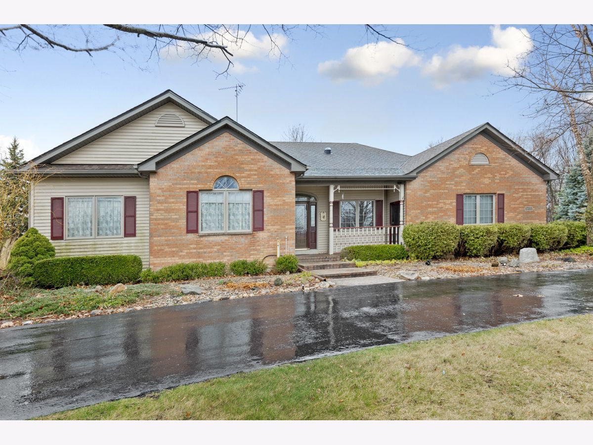 Homes Sold Fieldstone Place Marengo Illinois, 17215 Fieldstone