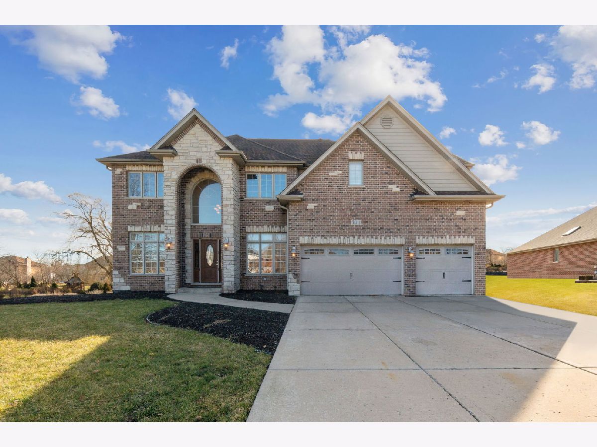 Homes & Townhomes Sold Plank Trail Estates Frankfort Illinois, 21411 Brittany