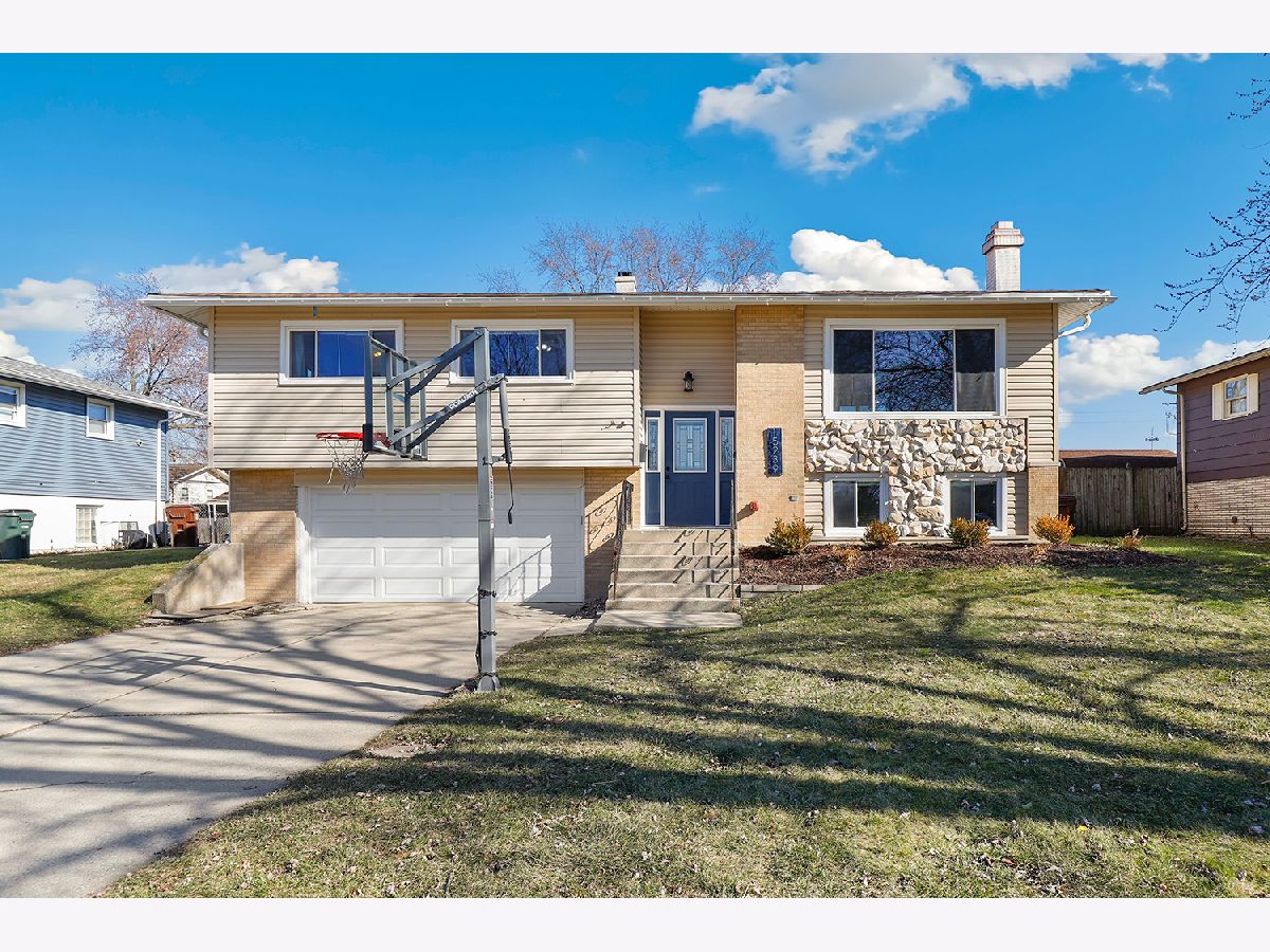 Homes Sold El Vista Oak Forest Illinois, 15239 Colina