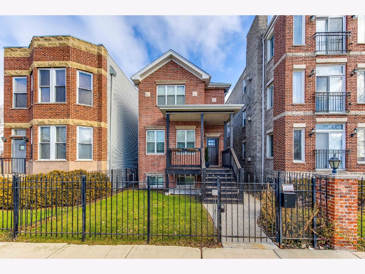  Rented Chicago Illinois, 3931 Wells