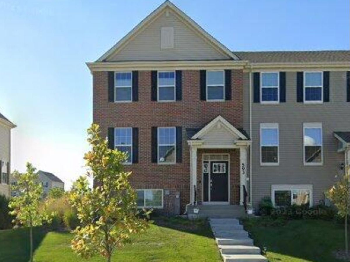  Rented Crystal Lake Illinois, 593 Cimmaron