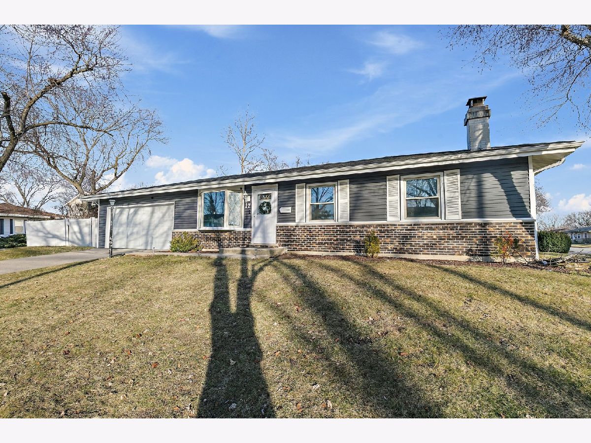 Homes Sold Hilltop Streamwood Illinois, 17 Myrtle