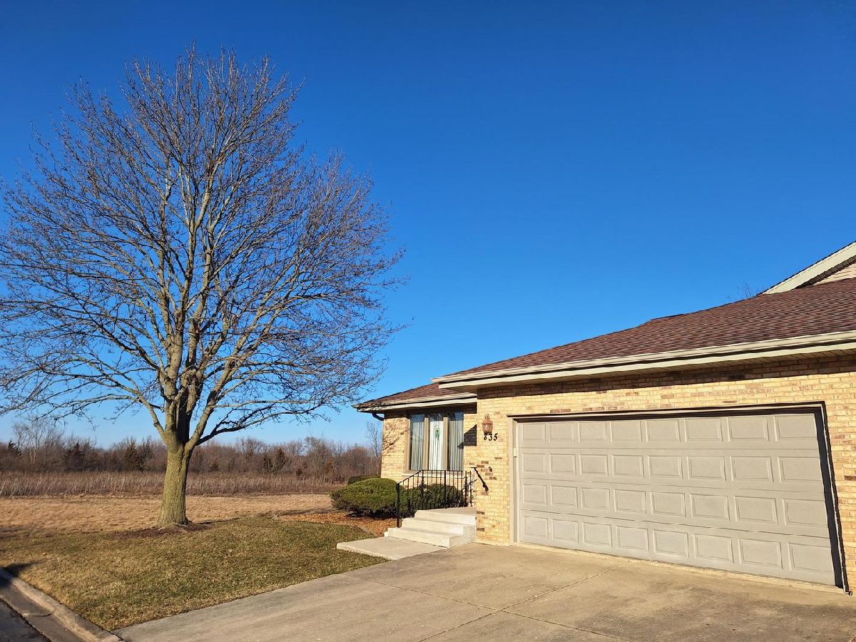 Condos & Townhomes Sold Country Villa New Lenox Illinois, 835 Winter Park