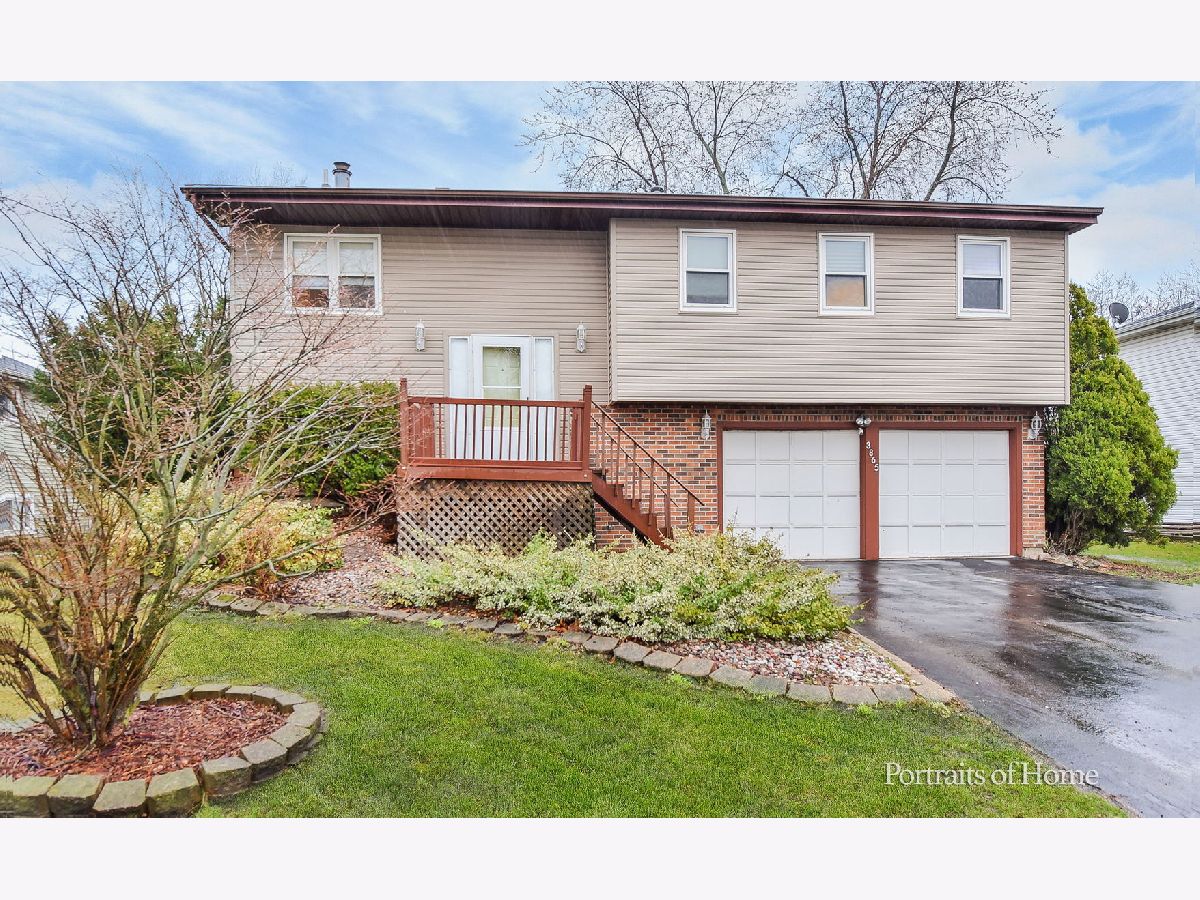 Homes & Condos & Townhomes Sold Arbors Hanover Park Illinois, 3865 Shoreline