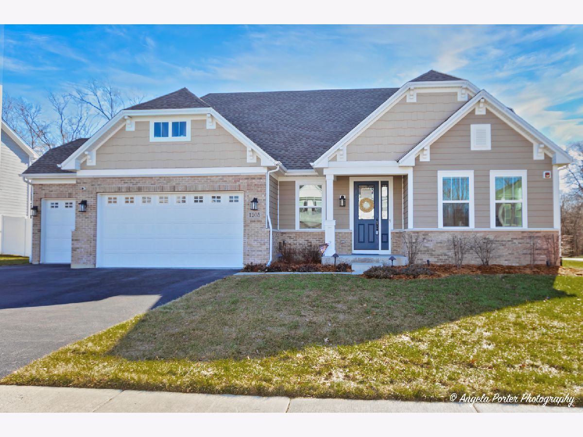 Homes Sold North Pointe Estates Libertyville Illinois, 1205 Pointe