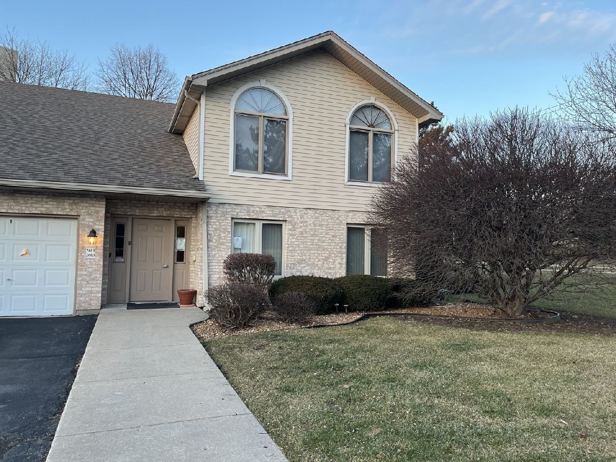 Condominiums Sold Golfview Estates Joliet Illinois, 2603 Crescenzo