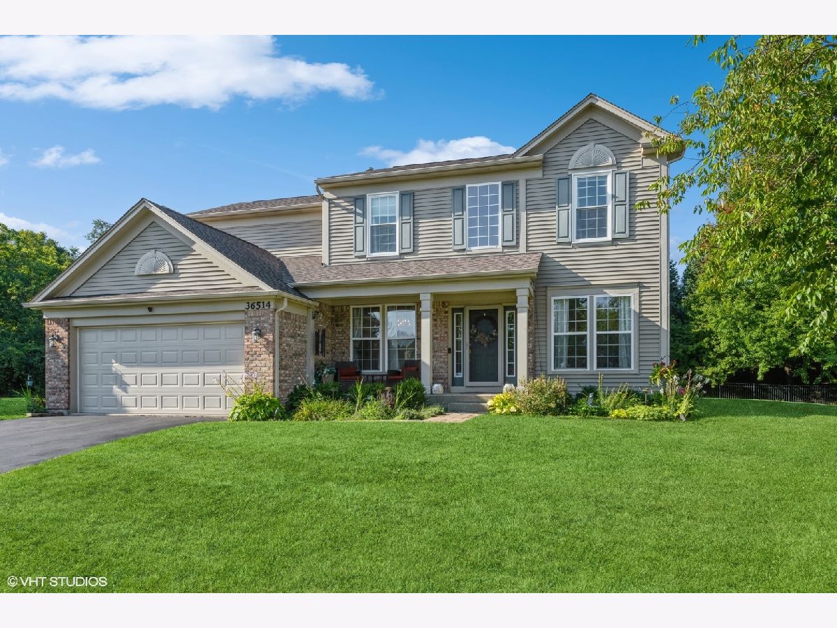 Homes Sold Stratton Oaks Lake Villa Illinois, 36514 Sagebrush