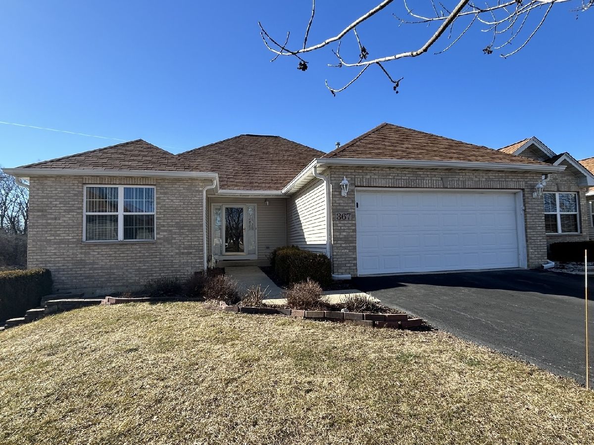Townhomes Sold Prairie Garden Yorkville Illinois, 367 Garden