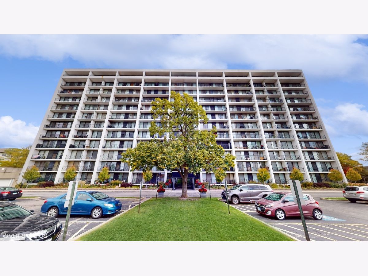 Condominiums Sold Cove Landing Lombard Illinois, 2005 Finley