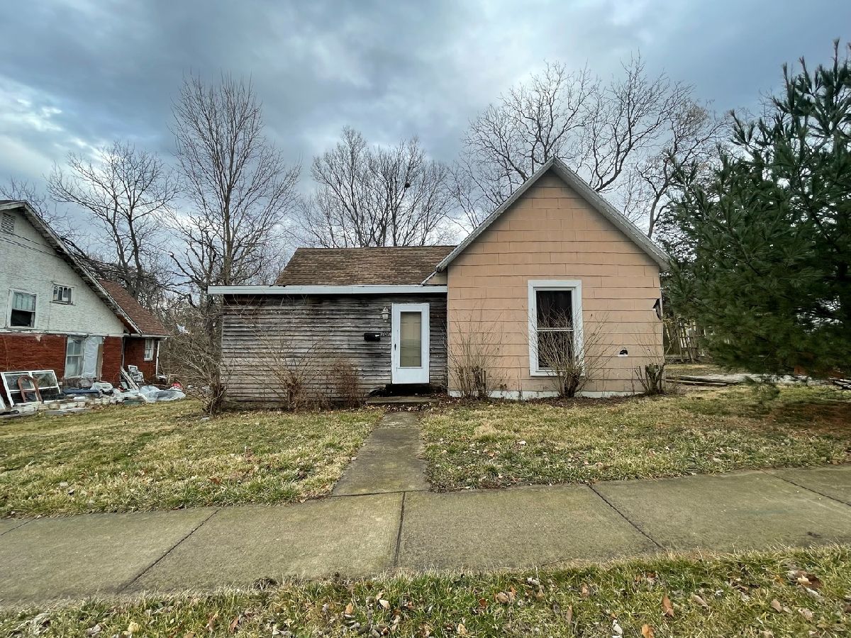  Sold Charleston Illinois, 767 8th