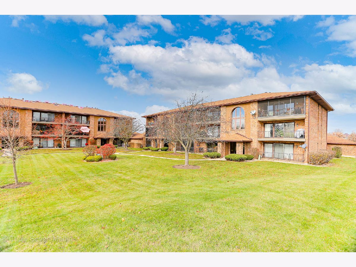 Condos & Townhomes & Homes Sold Heritage Orland Park Illinois, 8800 140th
