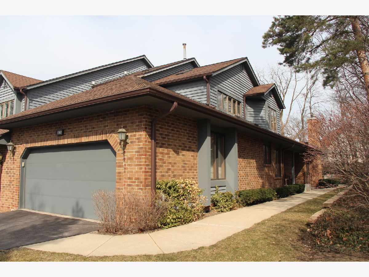 Townhomes Sold Mistwood Downers Grove Illinois, 1162 Mistwood