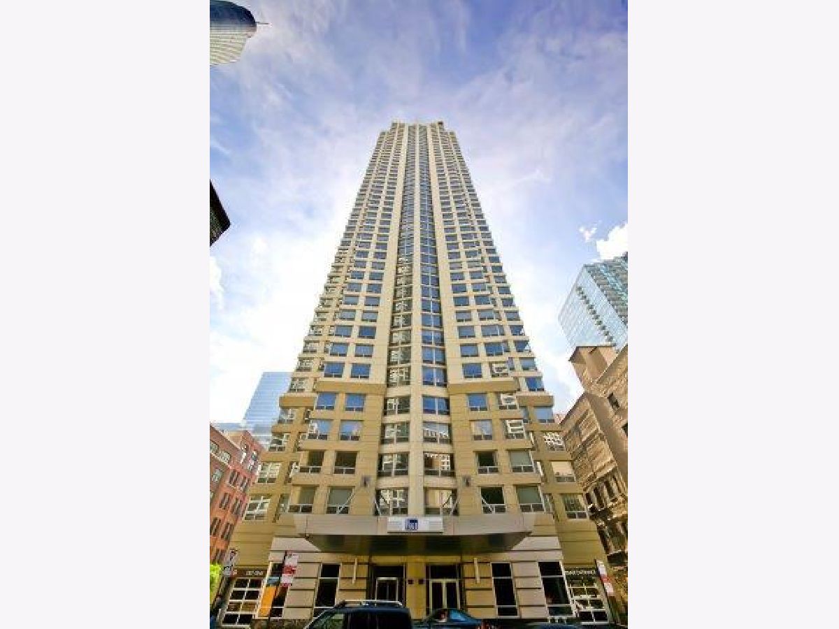 Condominiums Sold Plaza 440 Private Residences Chicago Illinois, 440 Wabash
