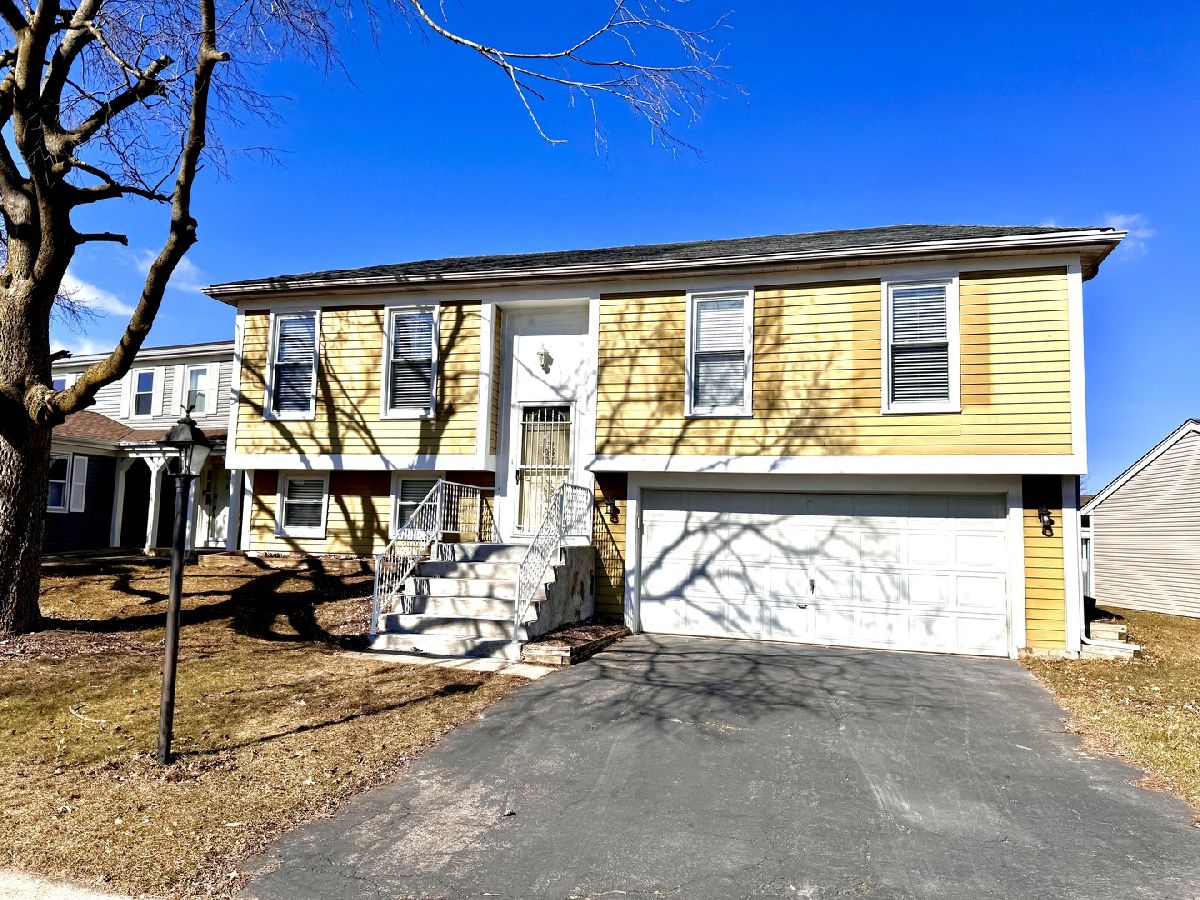 Homes & Condos & Townhomes Rented Waterbury Roselle Illinois, 714 Middleton