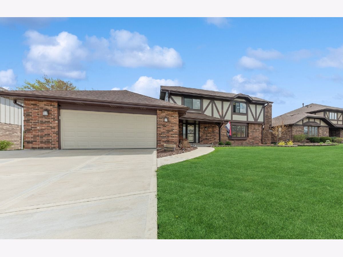 Homes & Townhomes Sold Wedgewood Orland Park Illinois, 8249 Chertsey