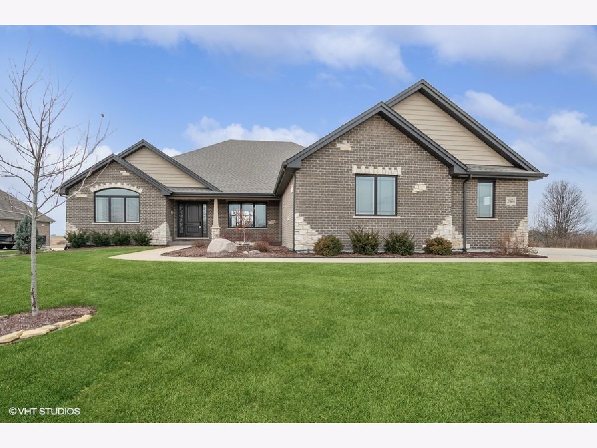 Homes Sold Wild Grass Monee Illinois, 26434 Wildgrass Turn