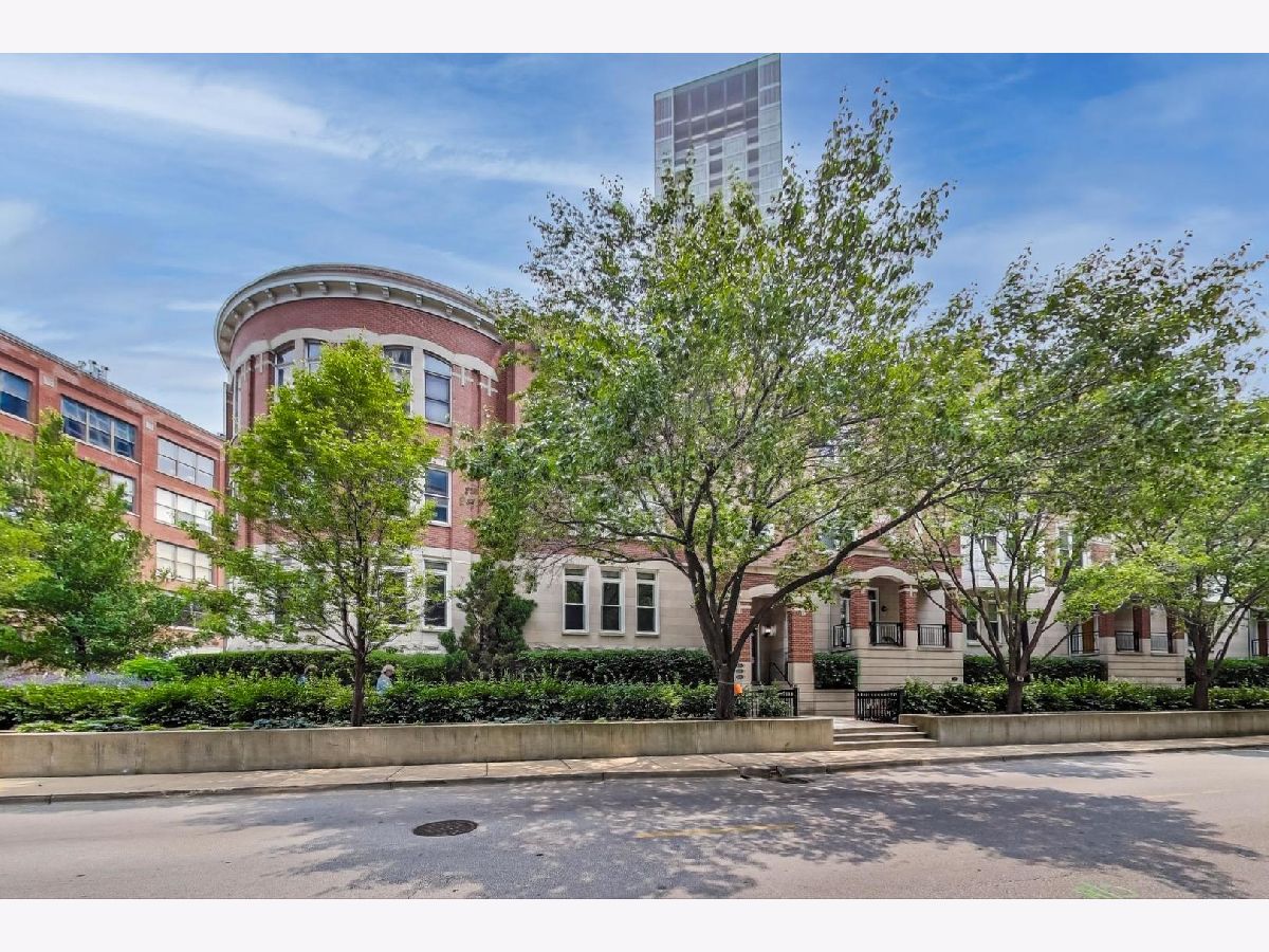 Townhomes & Condos Sold The Sexton Chicago Illinois, 501 Kingsbury