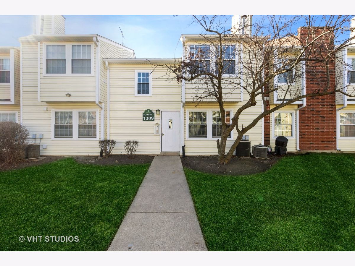 Condos & Townhomes Sold Wyndham Club Palatine Illinois, 1309 Wyndham