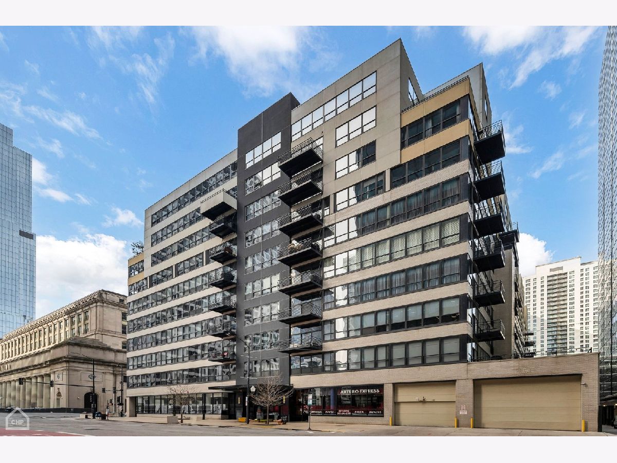 Condominiums Sold Metropolitan Place Chicago Illinois, 130 Canal